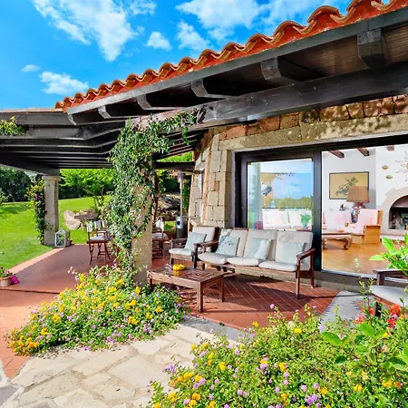 Miramar Villa *
