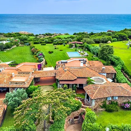 Villa Miramar *