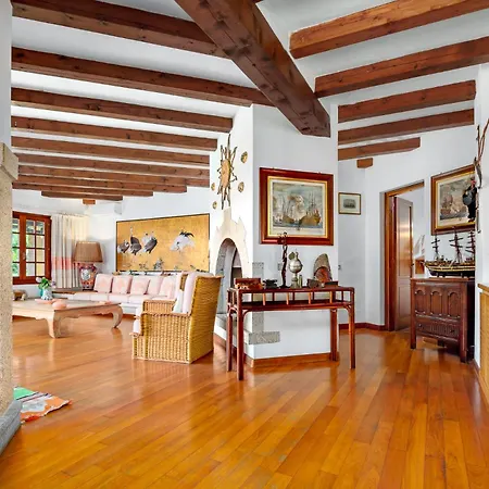 Miramar Villa
